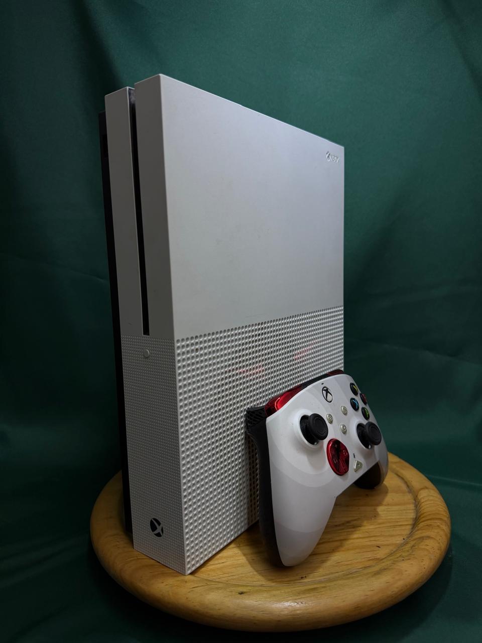 XBOX ONE S